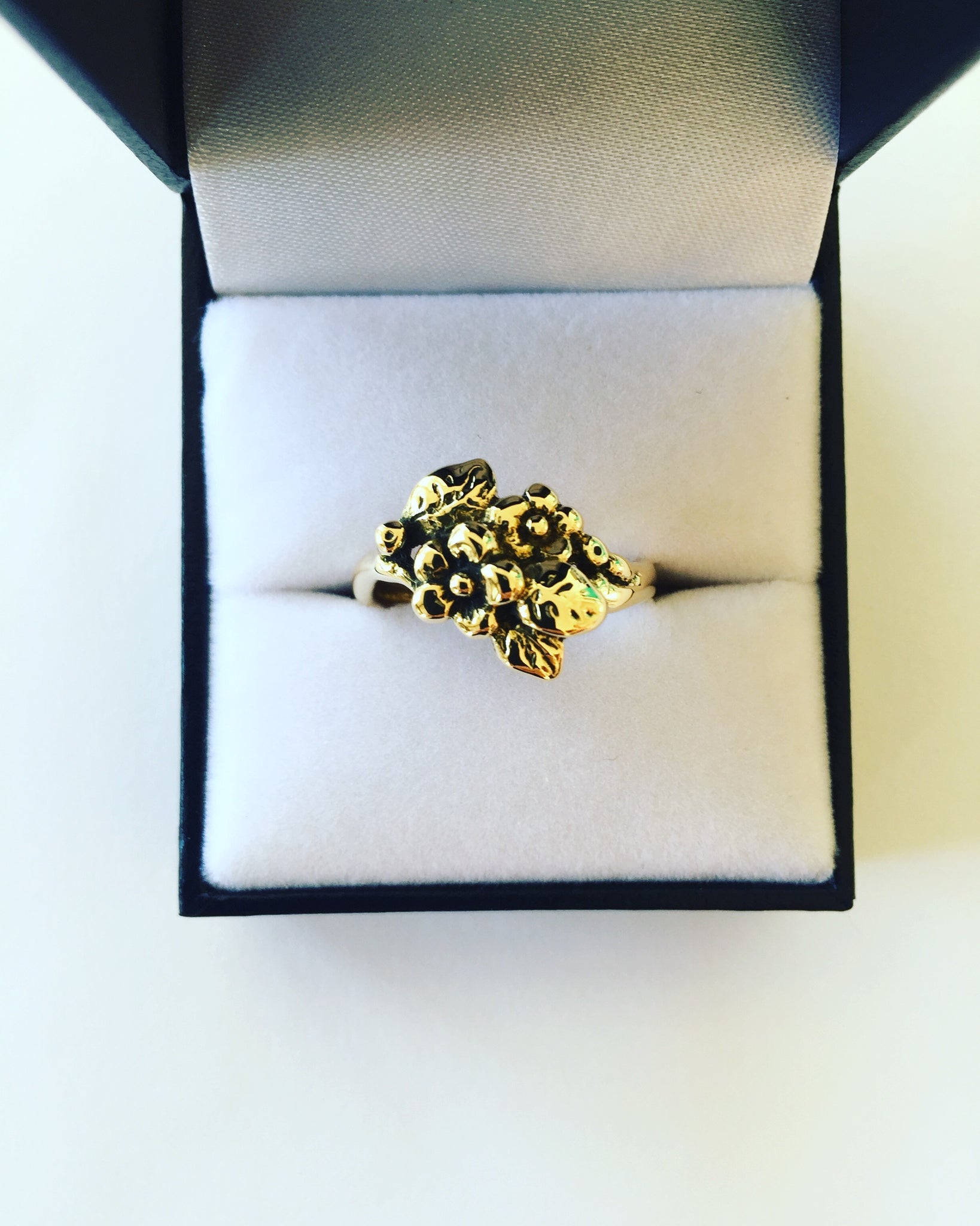 Two Flower Spring Blossom Ring (18ct Gold)