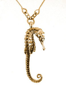 Long-tailed Seahorse Pendant (18ct Rose Gold)